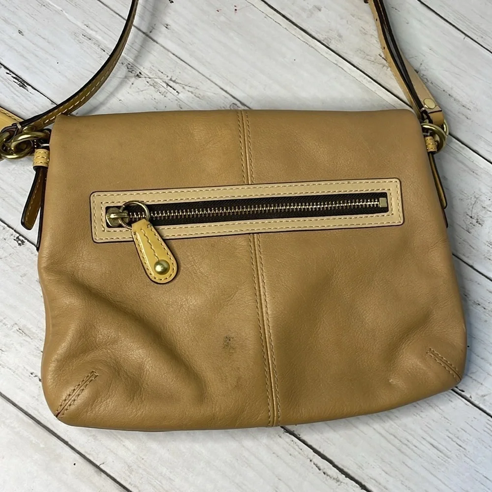 Coach Bonnie Crossbody Purse Camel Sand Leather Foldover Shoulder Bag - Picture 3 of 15